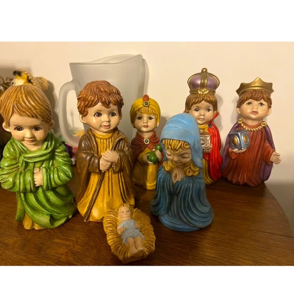 Vintage ceramic mold nativity set